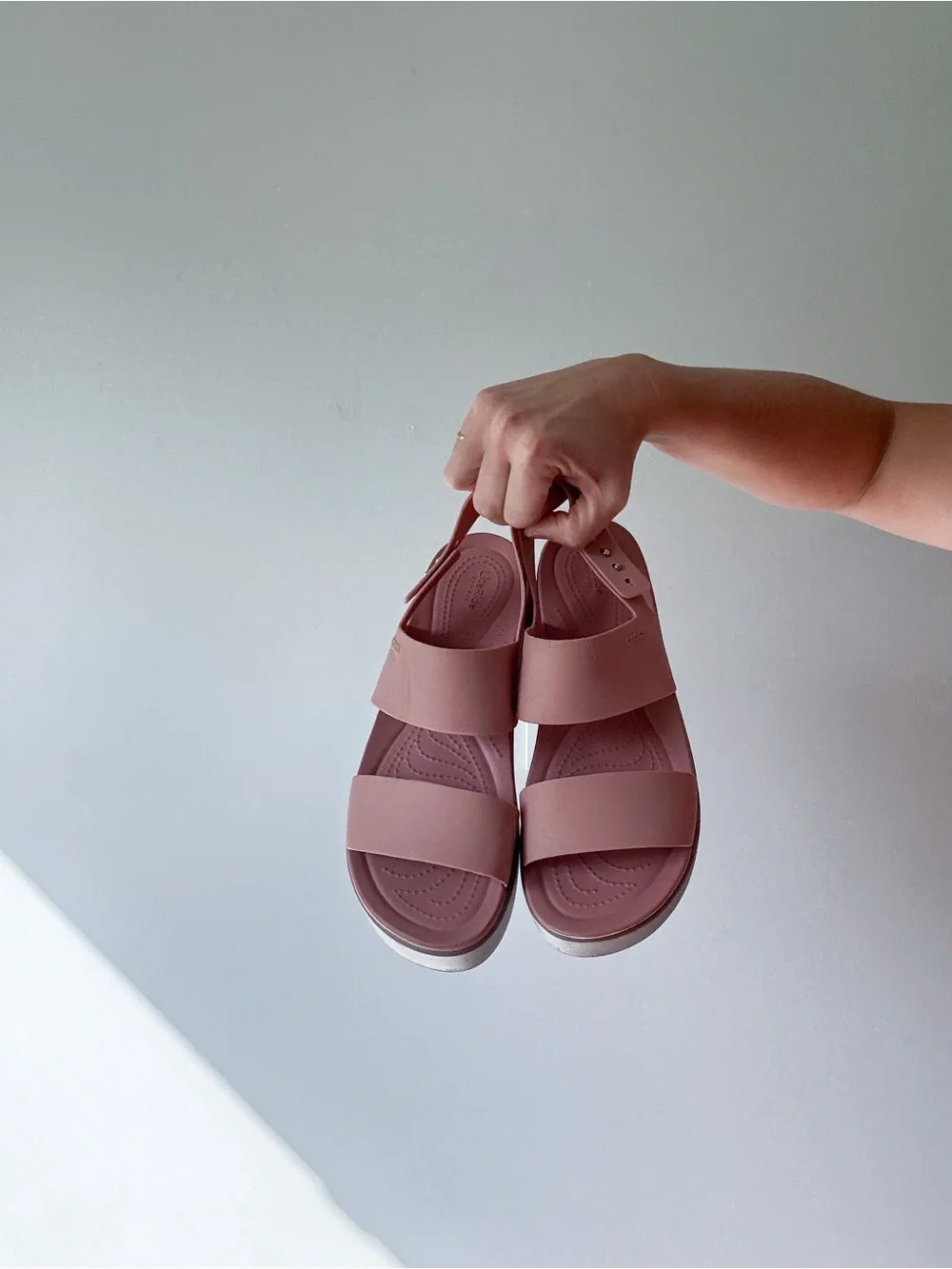 Crocs Brooklyn low wedge